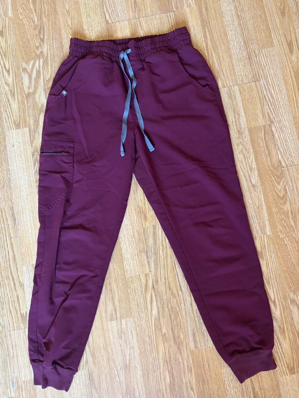 FIGS Zamora Jogger Scrub Pant Burgundy Small Petite